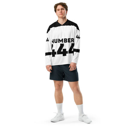 THE JERSEY - Image 2