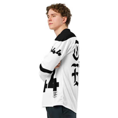 THE JERSEY - Image 3